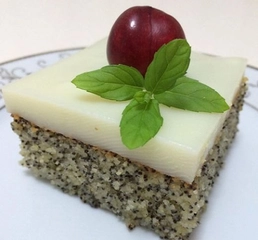 Haşhaşlı Muhallebili Tatlı Tarifi ve Malzemeleri