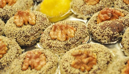 Haşhaşlı Cevizli Tatlı Tarifi ve Malzemeleri